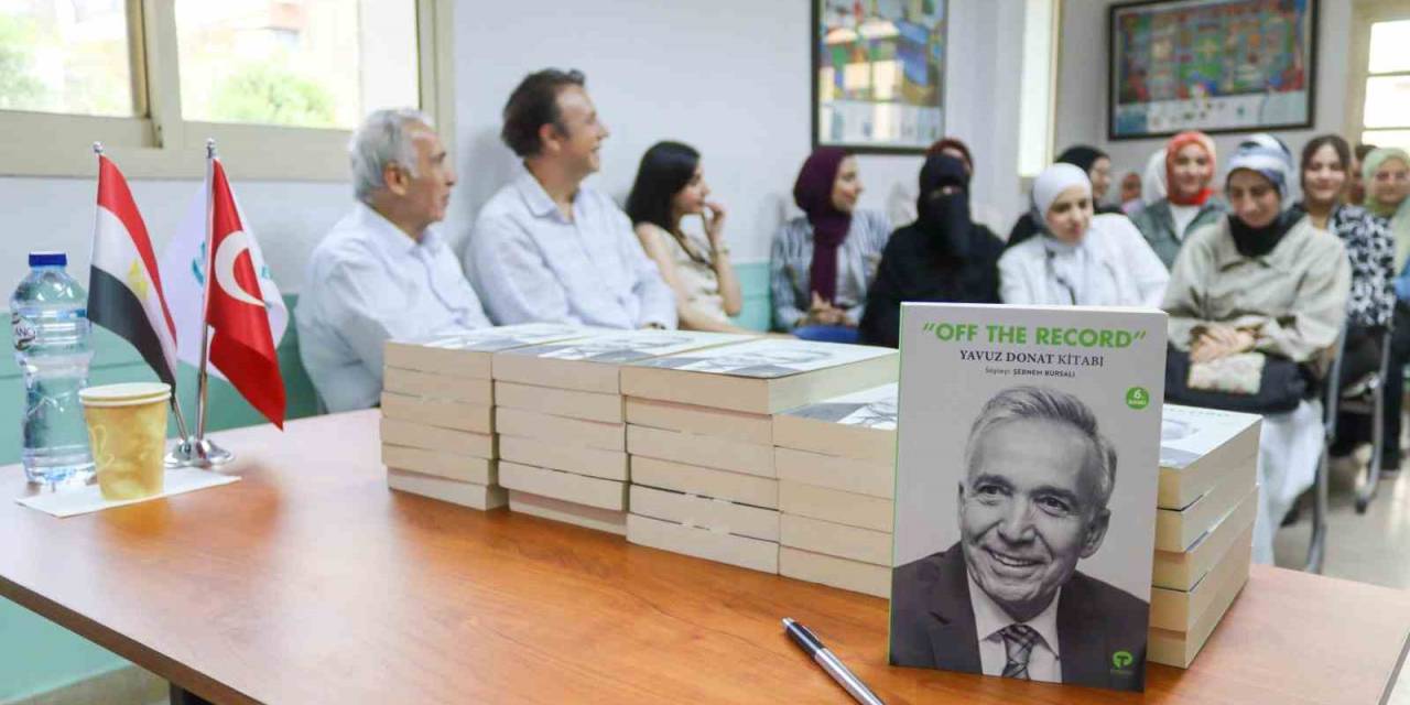 Gazeteci Yavuz Donat, Mısırlı Öğrencilerle Bir Araya Geldi