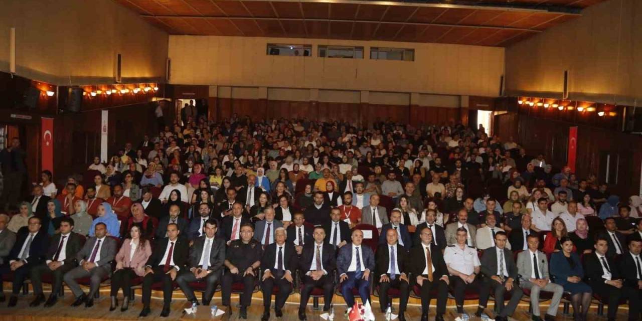 Bağımlılıkla Mücadele Eğitim Programı Düzenlendi