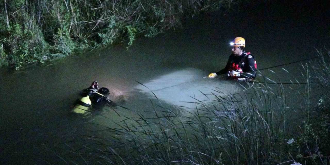 Antalya’da Otomobil Köprüden Dereye Uçtu: 1’i Çocuk 2 Kişi Kayıp