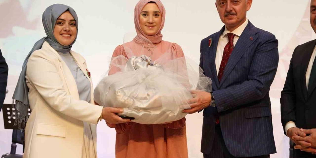 Ko-mek Bohçası İle Evlenecek Kızlara Çeyiz Desteği