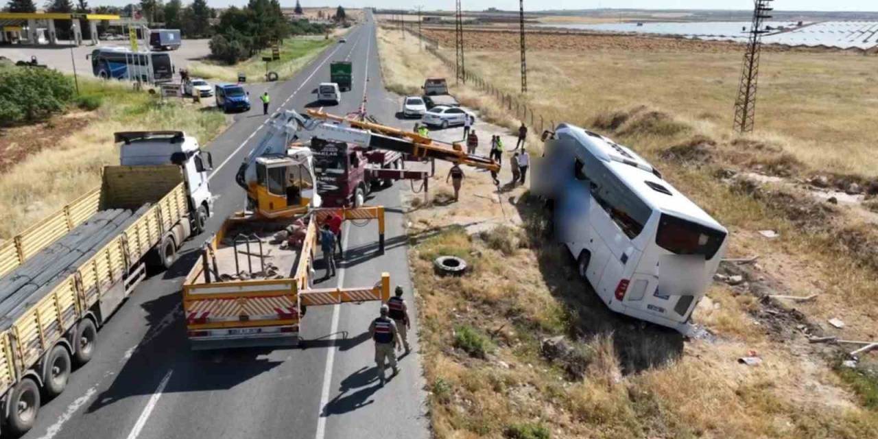 Şanlıurfa’da Yolcu Otobüsü Devrildi: 6 Yaralı