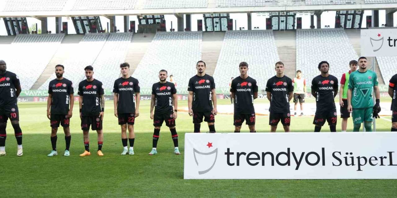 Trendyol Süper Lig: Fatih Karagümrük: 1 - Samsunspor: 0 (İlk Yarı)