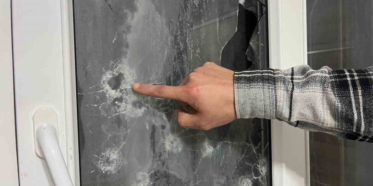 Pompalı Tüfek Dehşeti: Çocukları Uyurken Evi Kurşunladılar