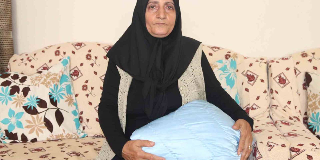 Bebeğini Bir Gün Koklayabildi, 35 Yıldır Özlemini Çekiyor