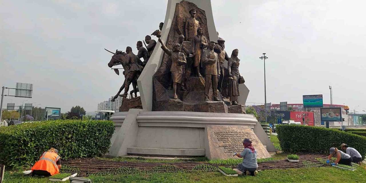Antalya Yazlık Çiçeklerle Rengarenk Olacak