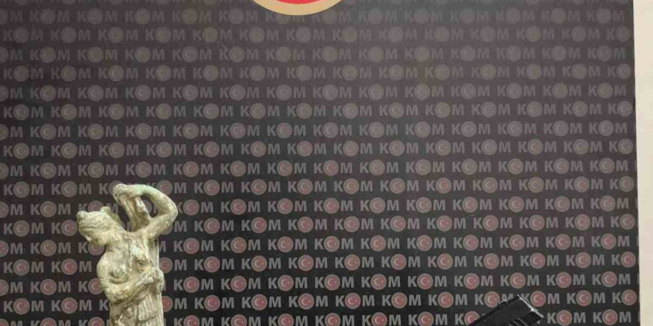 Kuşadası’nda Tarihi Eser Kaçakçılığı Operasyonu