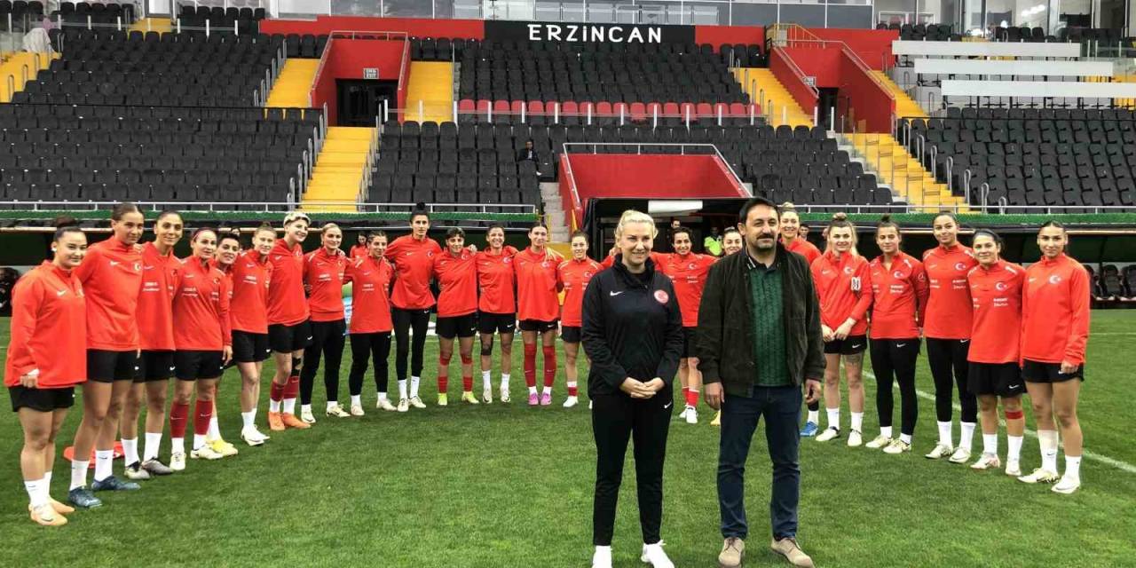 A Milli Kadın Futbol Takımı, Azerbaycan Maçı Hazırlıklarını Erzincan’da Sürdürüyor