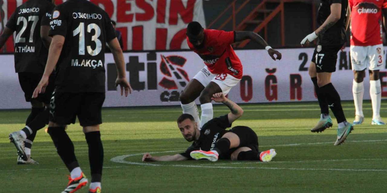 Trendyol Süper Lig: Pendikspor: 0 - Gaziantep Fk: 1 (İlk Yarı)