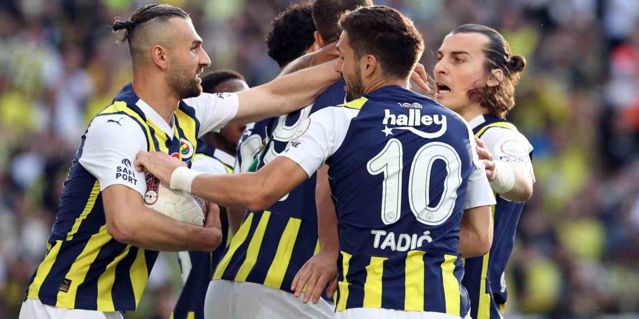 Fenerbahçe, Sezonu İstanbulspor Galibiyetiyle Kapattı