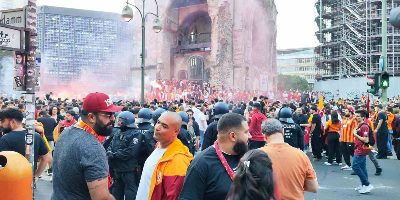 Galatasaray’ın Şampiyonluğu Berlin’de Coşkuyla Kutlandı