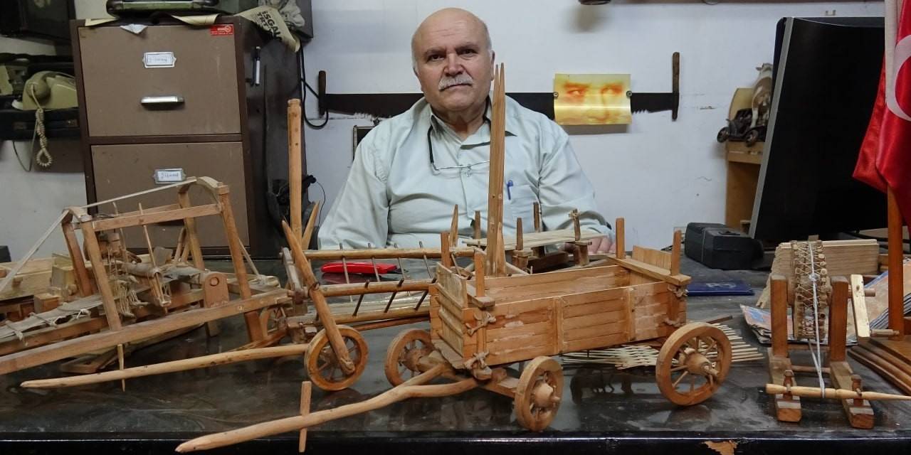 40 Yıllık Kasap, Çocukların Özlemlerini Gidermek İçin Yaptığı Ahşap Oyuncakları Dükkanında Sergiliyor