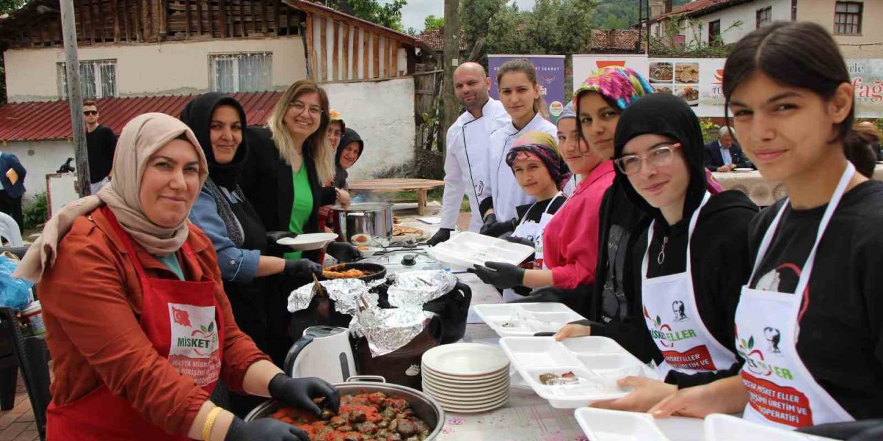 Amasya’nın Coğrafi İşaretli Yemeklerini Köy Okulunda Öğrencilerle Buluşturdular