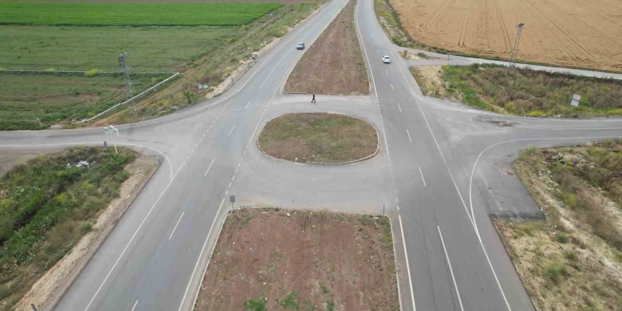 Vatandaşlar Ölüm Kavşağına Çözüm Bekliyor