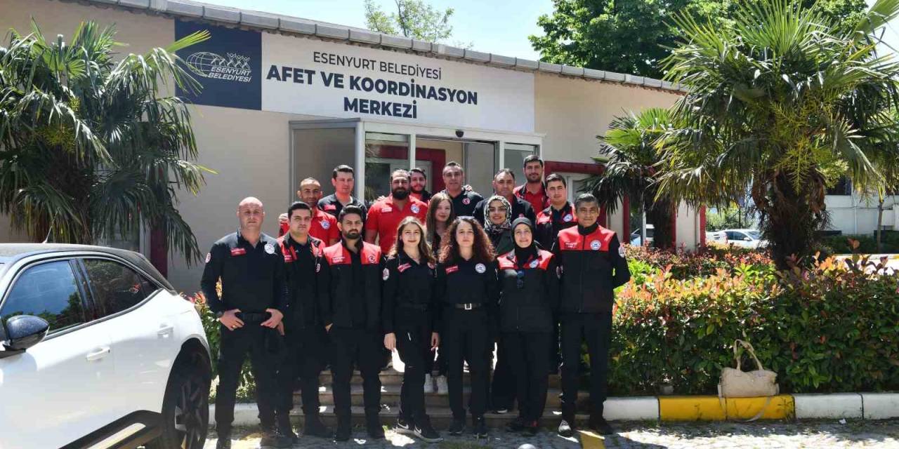 Esenyurt’un Kahramanları Muhtemel Afetlere Hazır