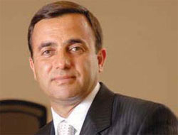 TUSKON'da Meral yeniden başkan seçildi