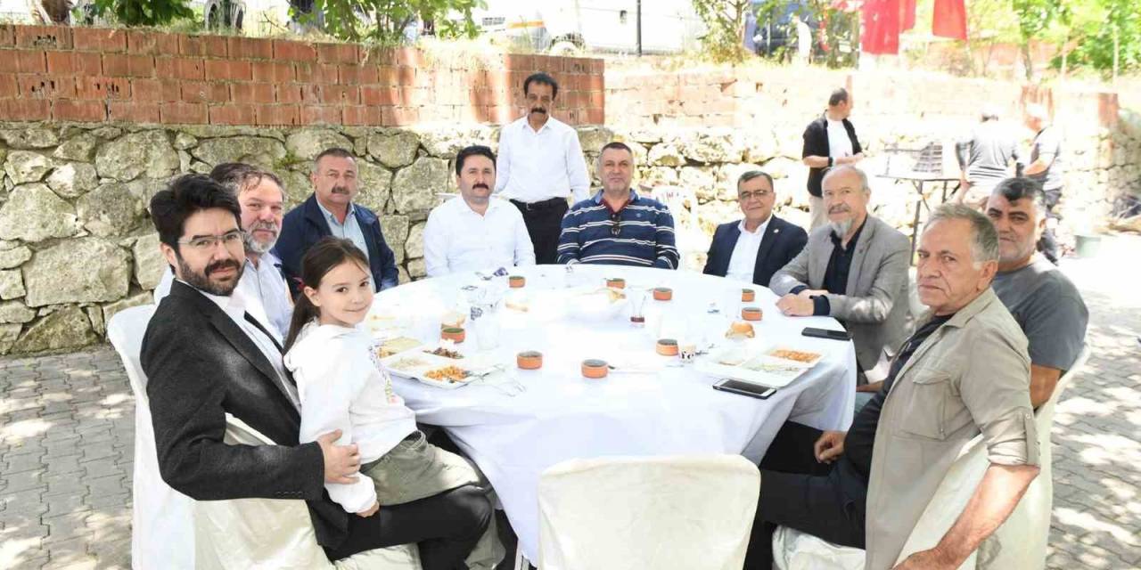 Başkan Hakan Şehirli, Kırsalda Vatandaşlarla Buluştu