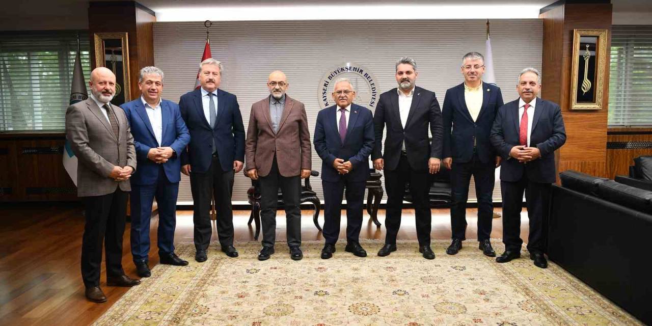 Başkan Büyükkılıç, Haftaya İstişare Ve Değerlendirme Toplantısı İle Başladı