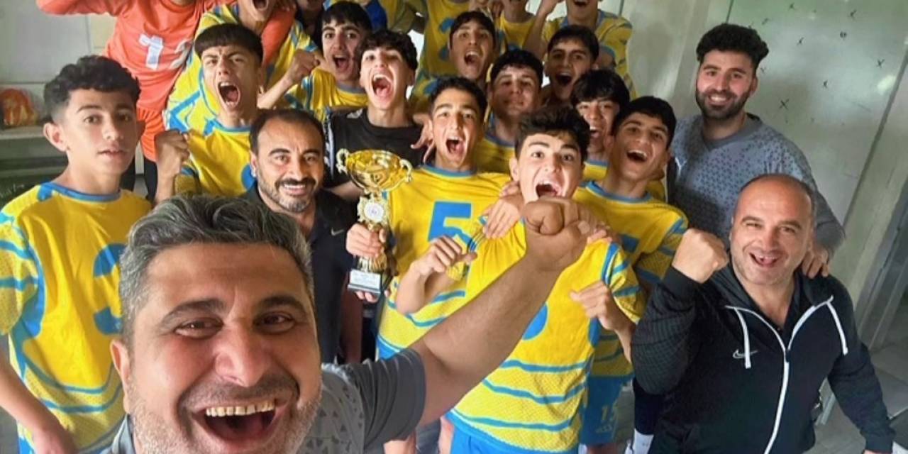 Siirt İl Özel İdare Spor U15 Takımı, Türkiye’nin En İyi Dört Takımı Arasına Girdi