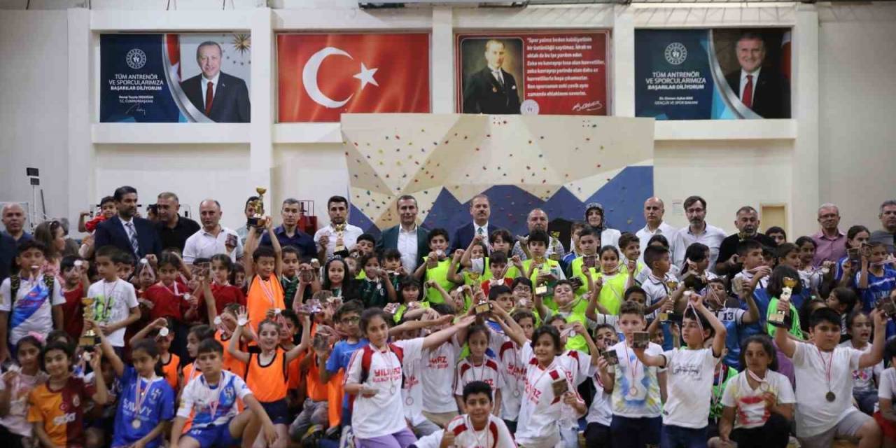 Geleneksel Çocuk Oyunları Turnuvası Sona Erdi