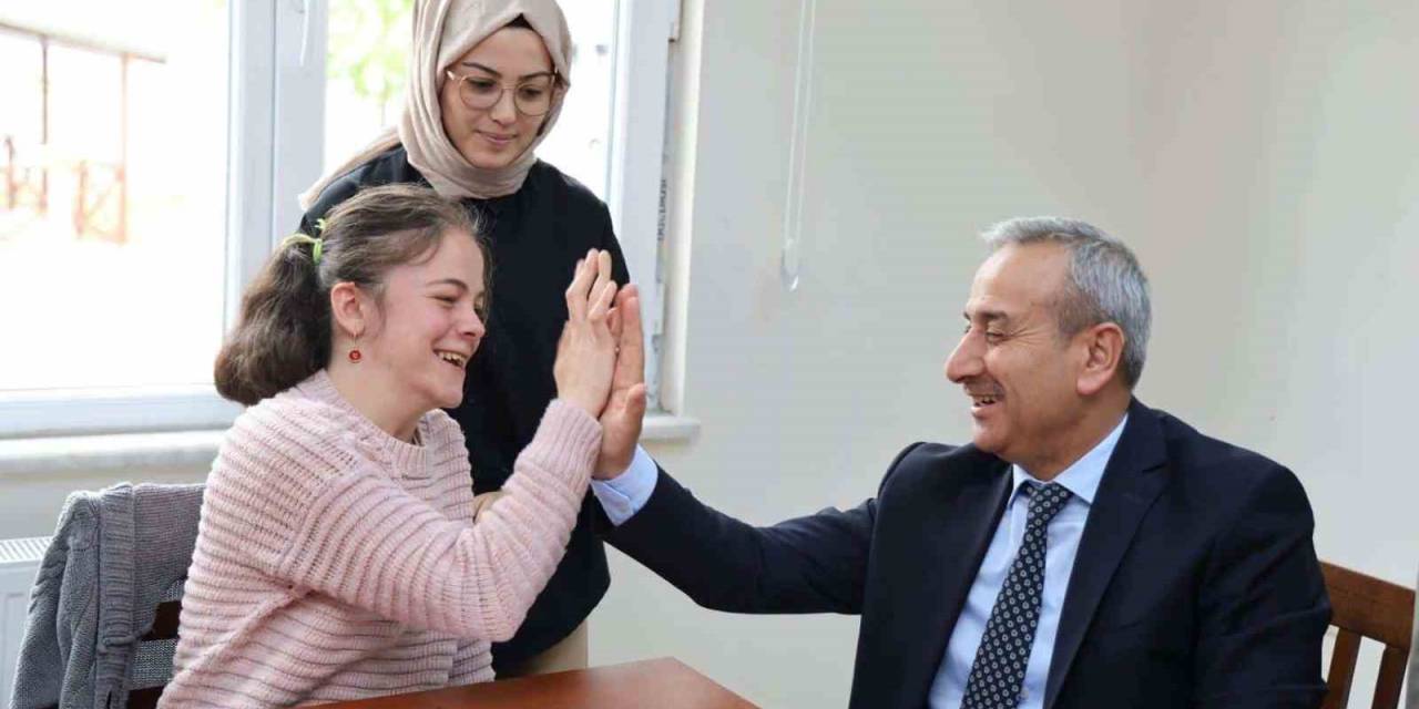 Özel Öğrenciler Kurslarla Yeteneklerini Keşfediyor