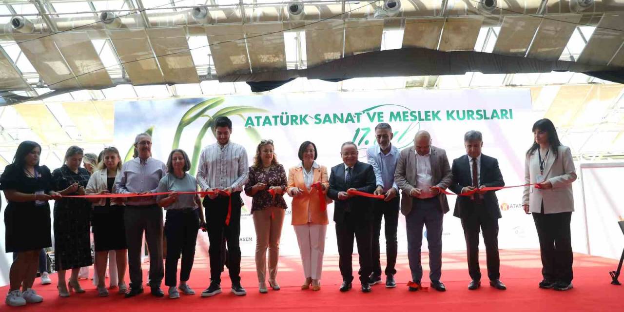 Atasem Kursiyerlerinden 17. Yıl Sonu Sergisi