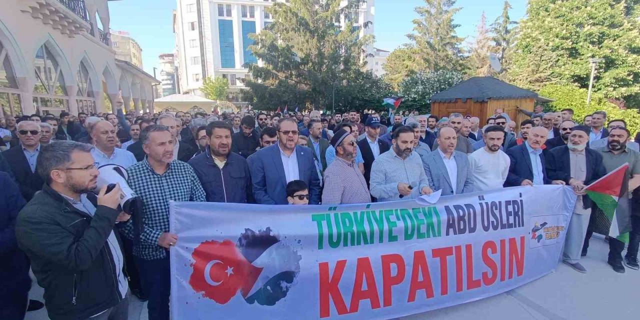 İsrail’in Çadır Kentteki Katliamı Van’da Protesto Edildi