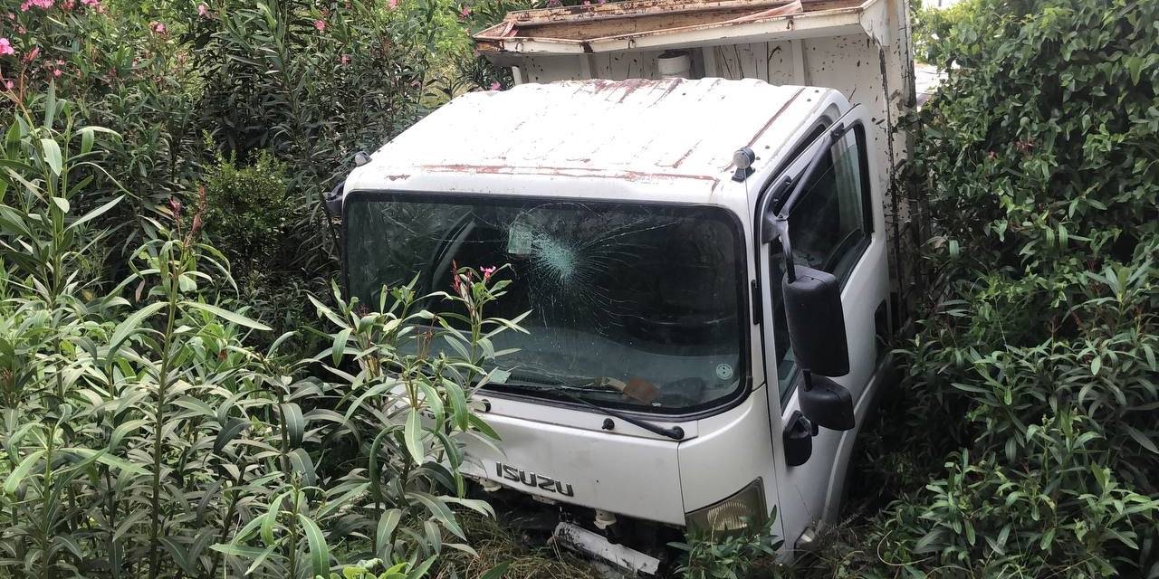 Adana’da Kamyon İle Otomobil Çarpıştı: 1 Yaralı