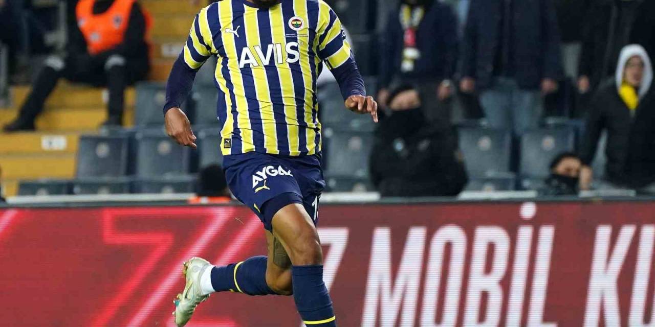 Joshua King, Fenerbahçe’ye Veda Etti