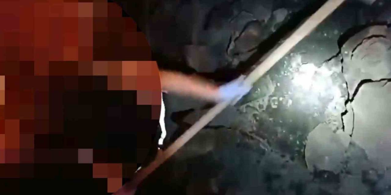 Polislerin Araması Madencileri Aratmadı, Kömürler Arasından Kaçak Sigara Çuvalları Çıktı