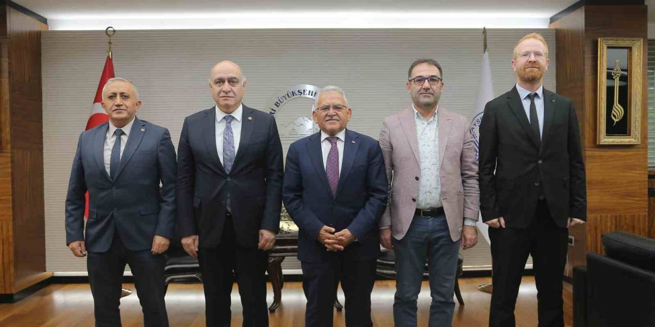 Başkan Büyükkılıç, Baro Başkanı Köse Ve Yönetimini Ağırladı