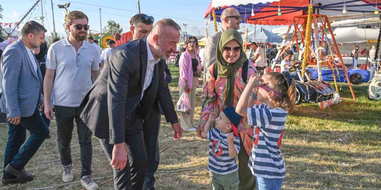 Karacabey’de Panayır Coşkusu