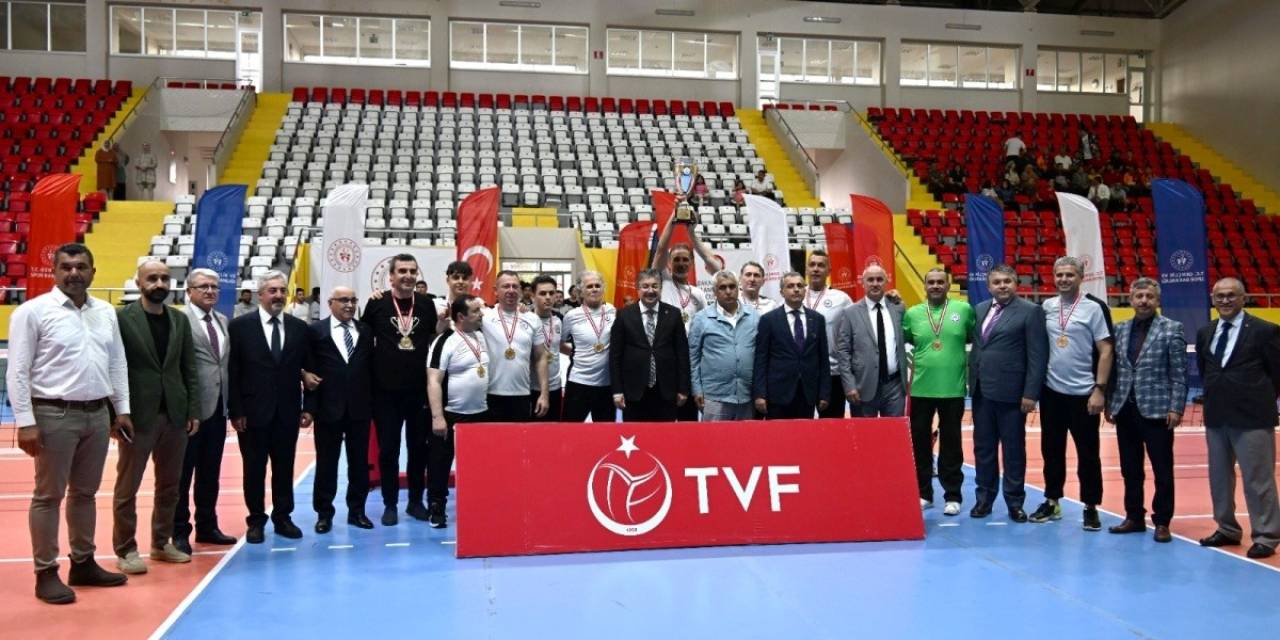 Oturarak Voleybol Süper Ligi Final Müsabakaları Sona Erdi