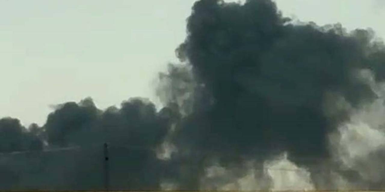 Nusaybin İlçesinde Kuru Otların Olduğu Alan Ve Sınır Hattında Ekili Buğday Küle Döndü