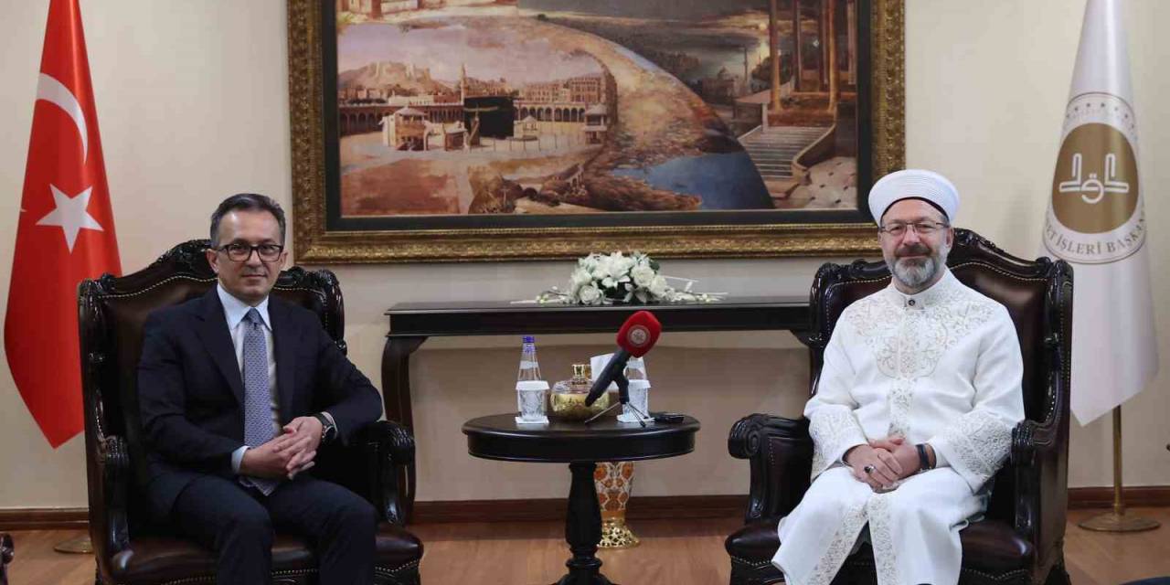 Diyanet İşleri Başkanı Erbaş, Azerbaycan Dini Kurumlarla İş Üzre Devlet Komitesi Başkanı Mammadov’u Kabul Etti