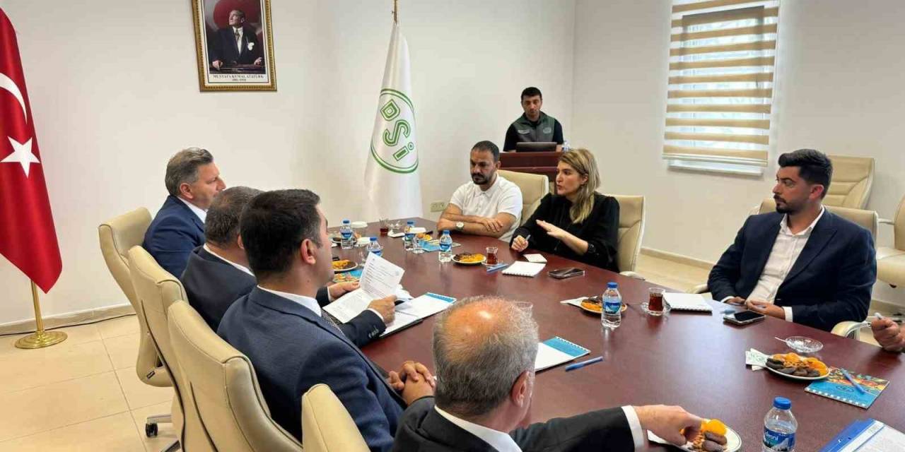 Milletvekili Ölmeztoprak: “Malatyalı Çiftçilerimiz Sulamada Sorun Yaşamayacak”