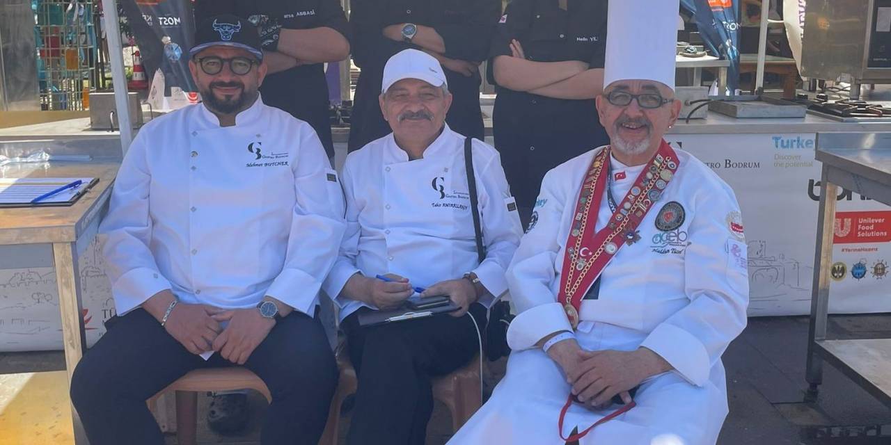 Erzincan’ın Aşçılık Bölümü Öğrencileri Aşçılık Yarışmasında 2. Oldu