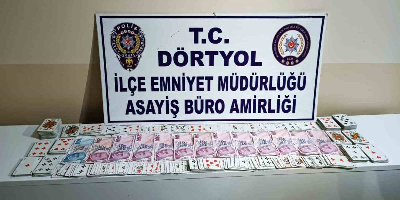 Hatay’da Kumar Oynayan 5 Kişiye 32 Bin Tl Ceza