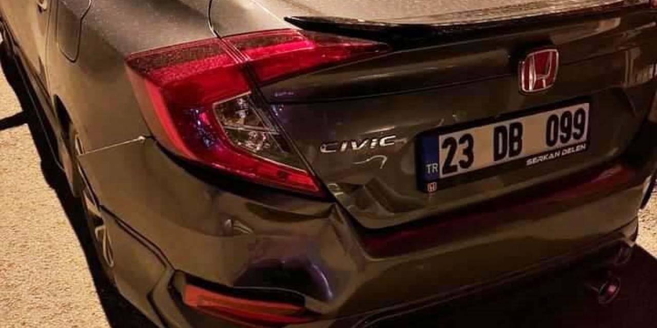 Çocuğu İle Bindiği Elektrikli Bisikletle Park Halindeki Araca Çarptı