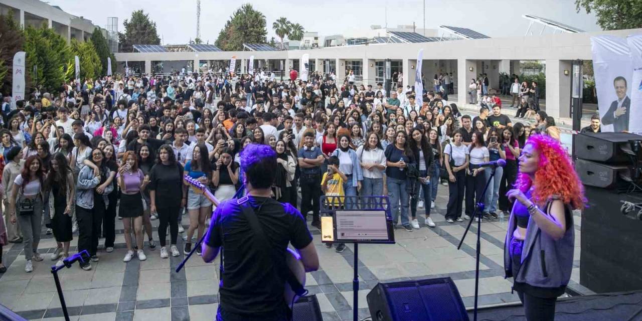 Mersinli Gençler Sınav Stresini Konserle Attı