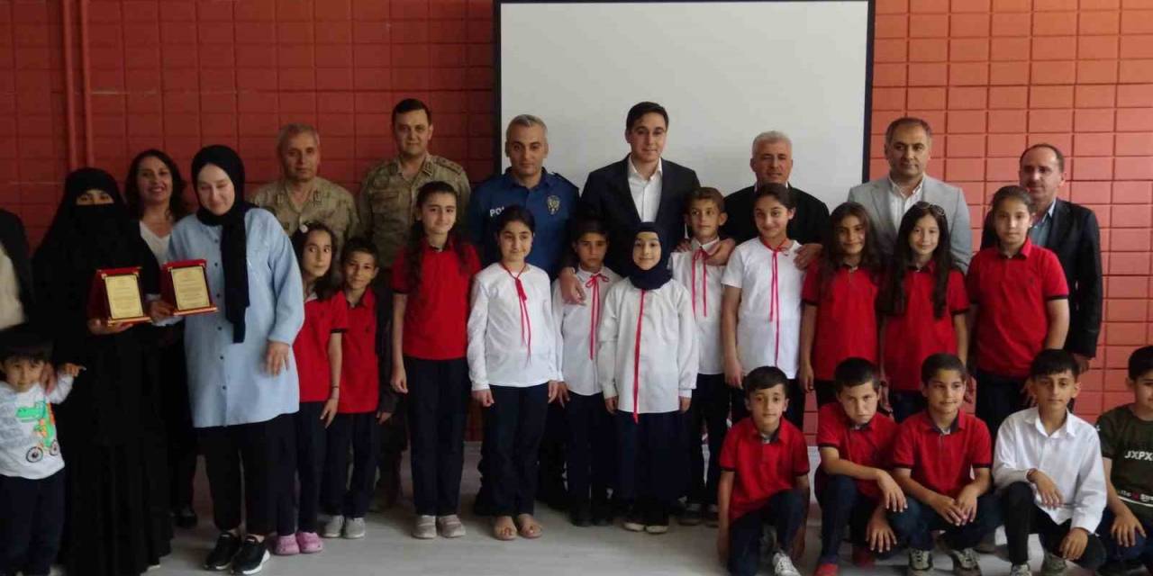 Gercüş’te Veliler Arasında Kitap Okuma Yarışması Düzenlendi