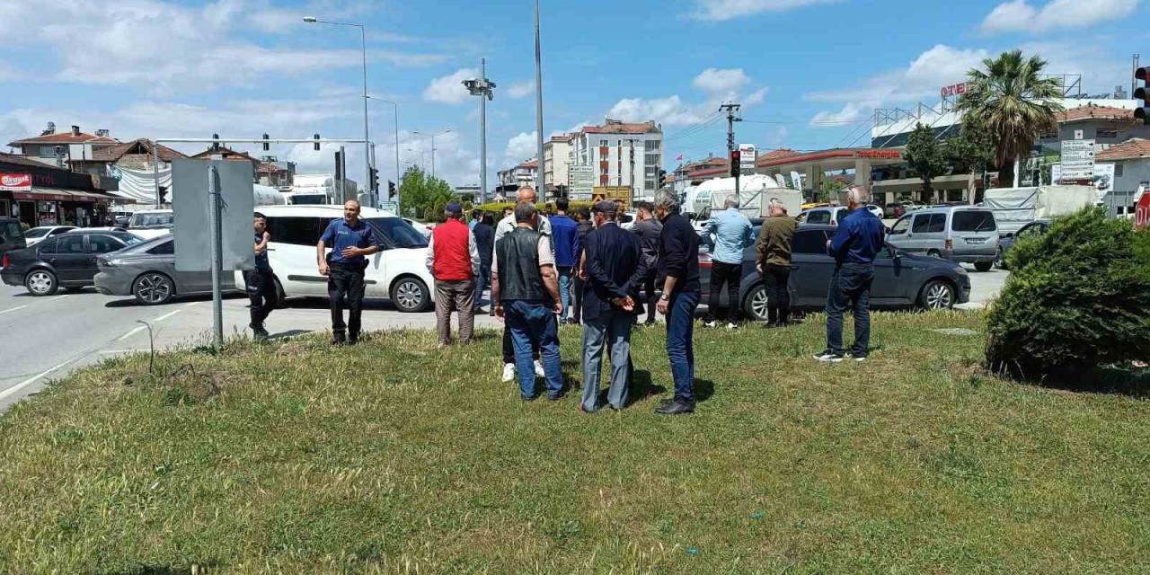 Husumetlisini Tabancayla Vurdu