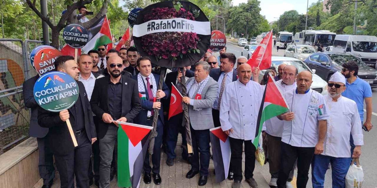 Refah’a Saldırı İsrail Büyükelçiliği Önünde Protesto Edildi