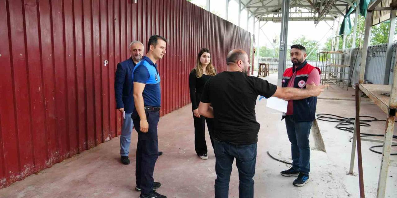 Kurban Satış Ve Kesim Yerleri Kontrol Ediliyor