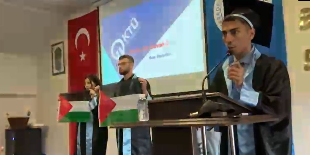 Araklı Ali Cevat Özyurt MYO Son Ders Mezuniyet Töreninde Filistin’e Destek
