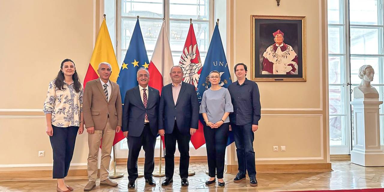 Rektör Çomaklı, Polonya’daki Temaslarını Sürdürüyor