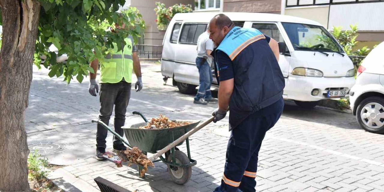 Maski’den Yağmur Suyu Izgaralarında Yoğun Mesai