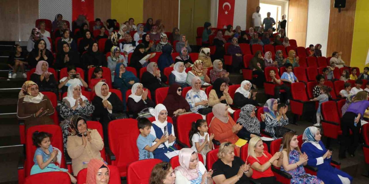 Diyarbakır’da Kadınların “Okuma Bayramı” Coşkusu