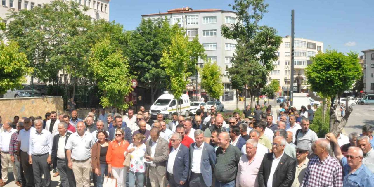 Çiftçi Ve Muhtarlar "tiny House"ların Kaldırılmasına Destek Verdi