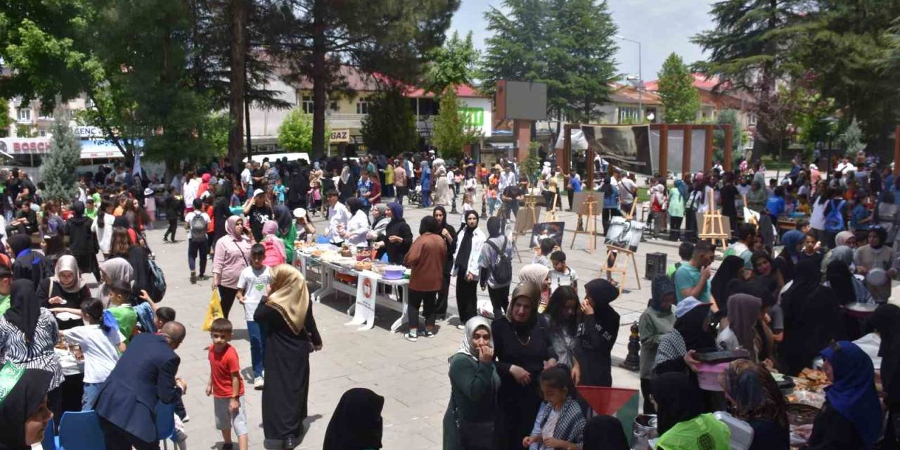 Bingöl’de Gazze İçin Yardım Etkinliği Düzenlendi