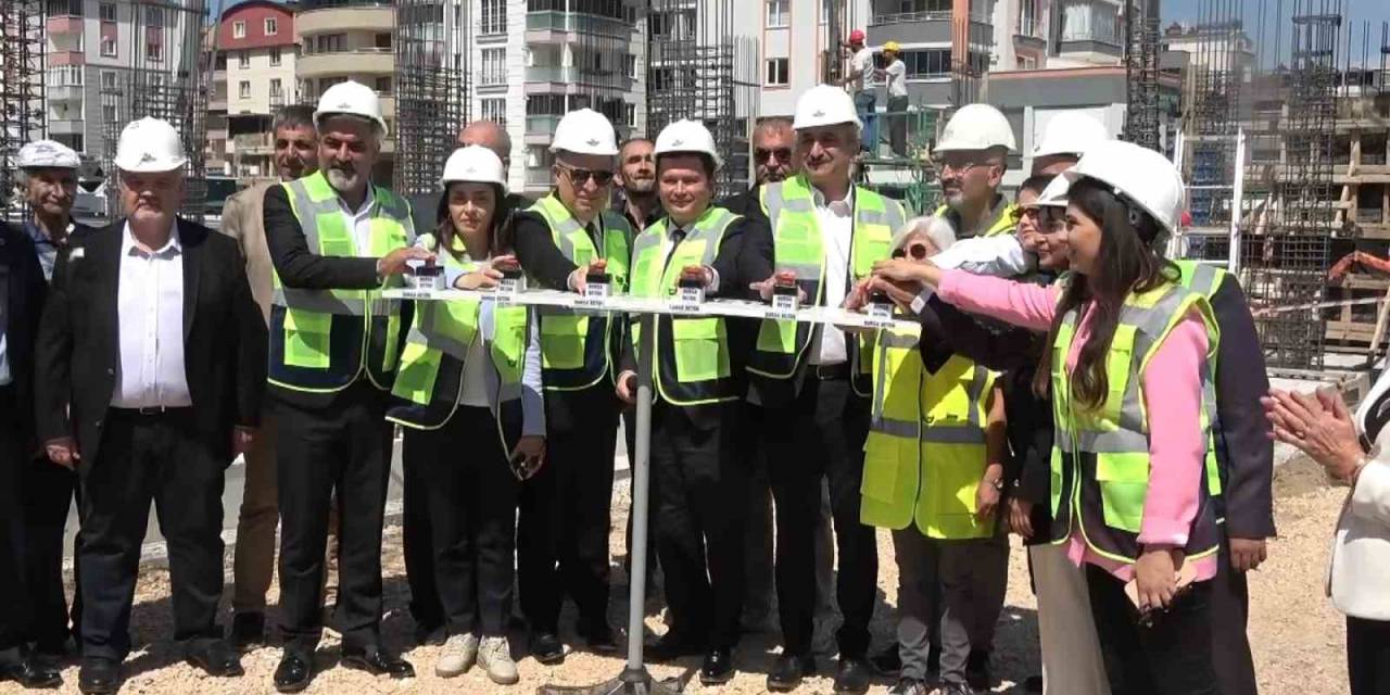 Ayça Azak Gündüz Bakımevi Ve Çocuk Kreşi’nin Temeli Atıldı